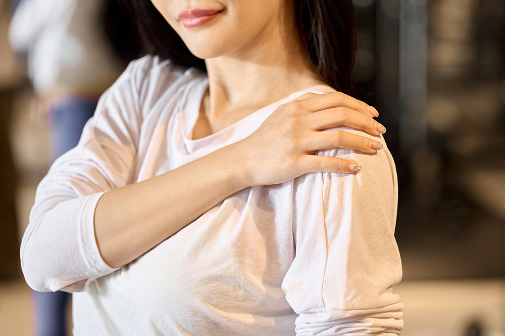 6 pinched shoulder nerve symptoms to mention to your PT