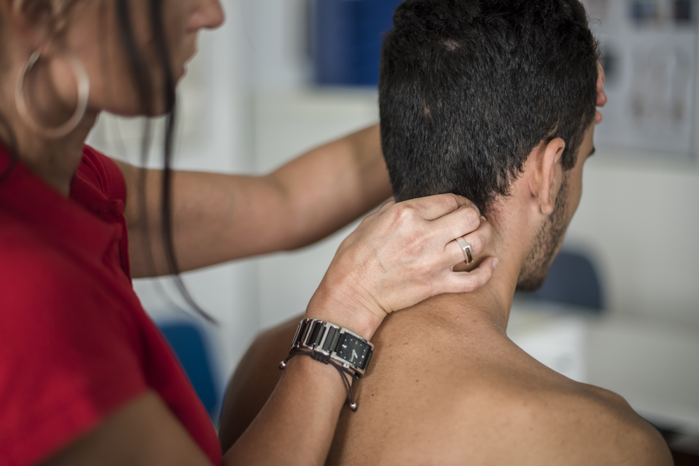 Waking up with neck pain? Check out these 5 possible explanations